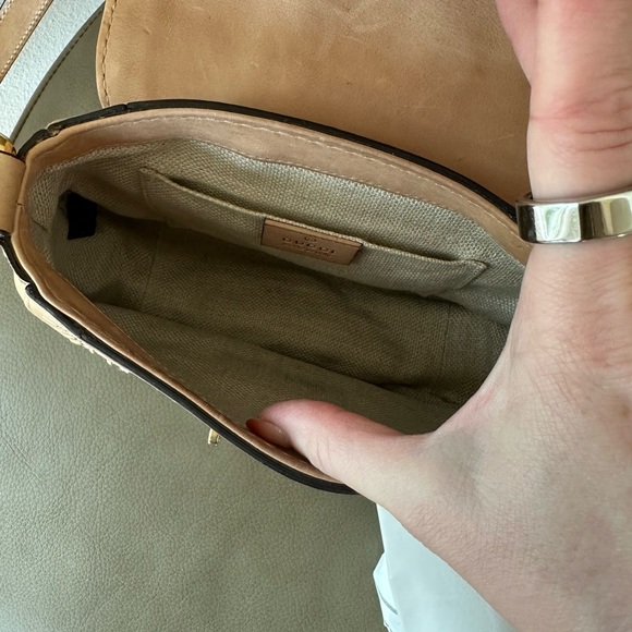 Gucci Tan Snaffle Bit Small Crossbody Bag with Gold Hardware Brogue - Picture 9 of 12